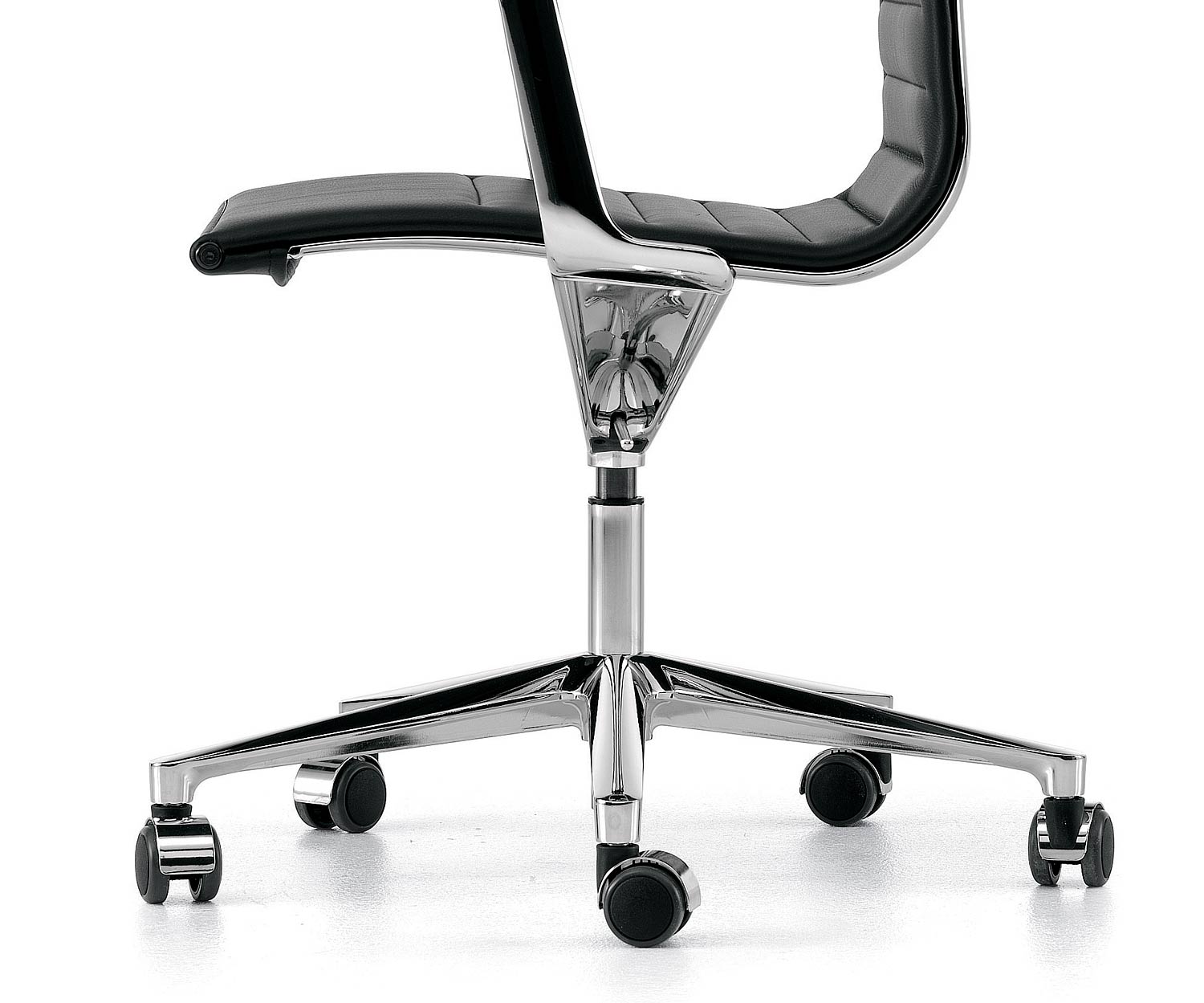 Haute qualité ICF Una Chair Management Chaise de bureau en aluminium chromé